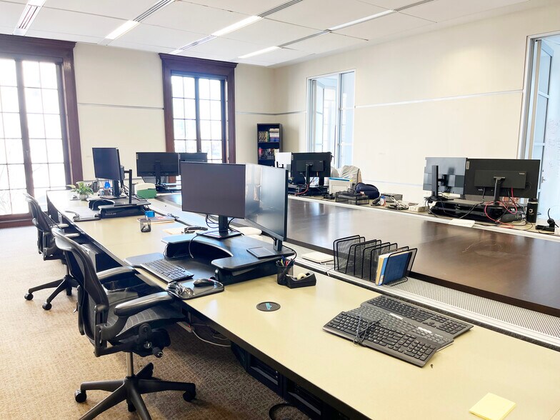 More Photos Of 6 Suburban Ave, Stamford Office For Lease