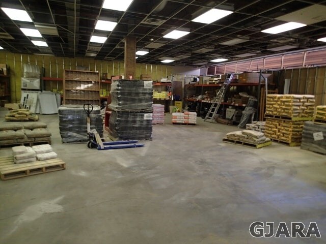 More Photos Of 711 S 15th St, Grand Junction Storefront For Sale