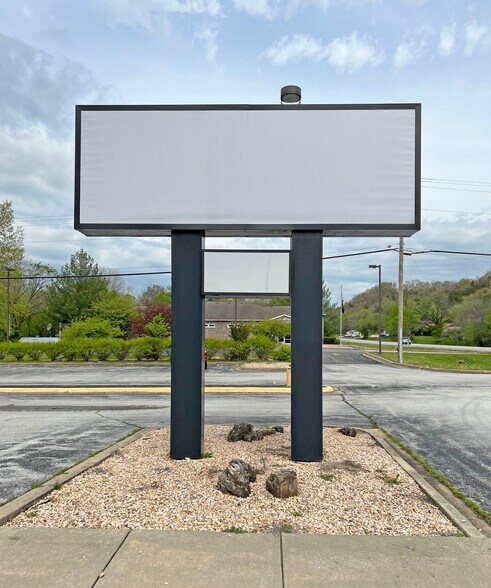 More Photos Of 30667 State Highway 413, Galena Office For Lease