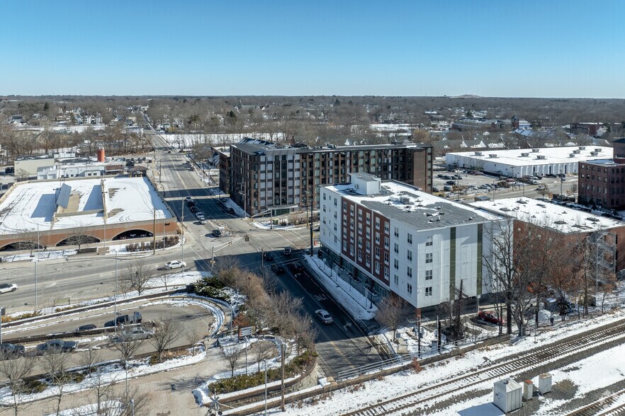More Photos Of 127 Centre St, Brockton Apartments For Lease