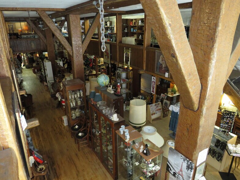 More Photos Of 110-112 W Washington st, Morris General Retail For Sale