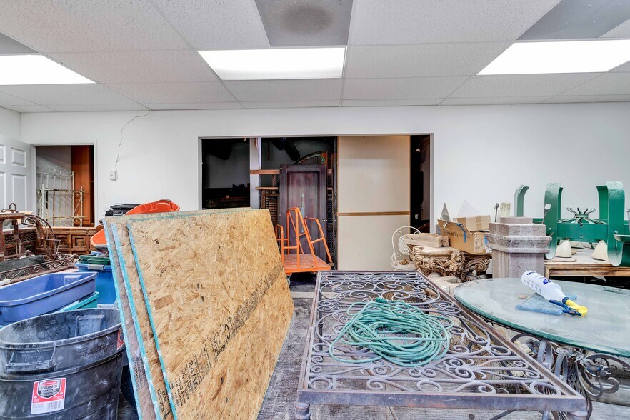 More Photos Of 56300 29 Palms Hwy, Yucca Valley Medical For Sale