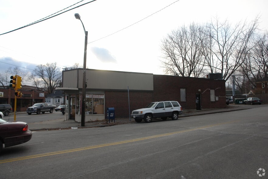 More Photos Of 408-418 Bridge St, Weymouth Storefront For Sale