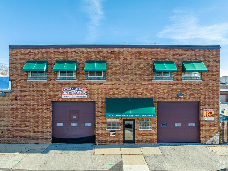 More Photos Of 9201-9207 S Keating, Oak Lawn Self Storage For Lease