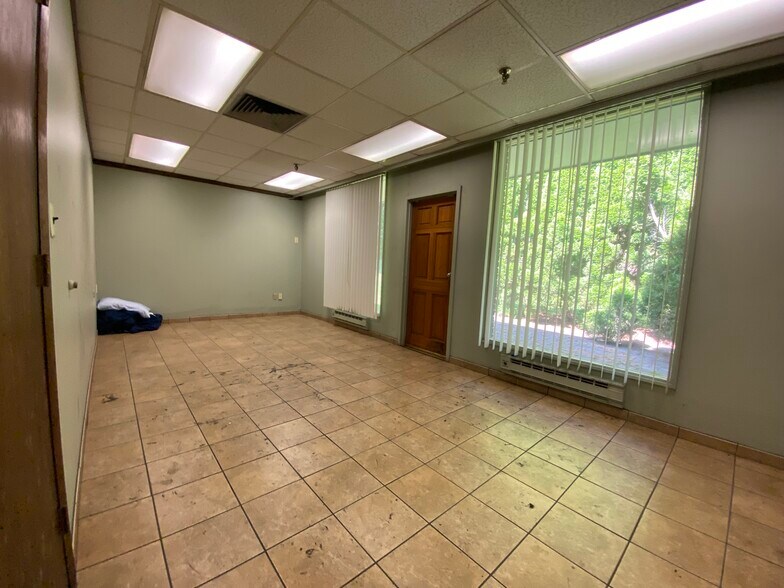 More Photos Of 60 Security Dr, Avon Manufacturing For Lease