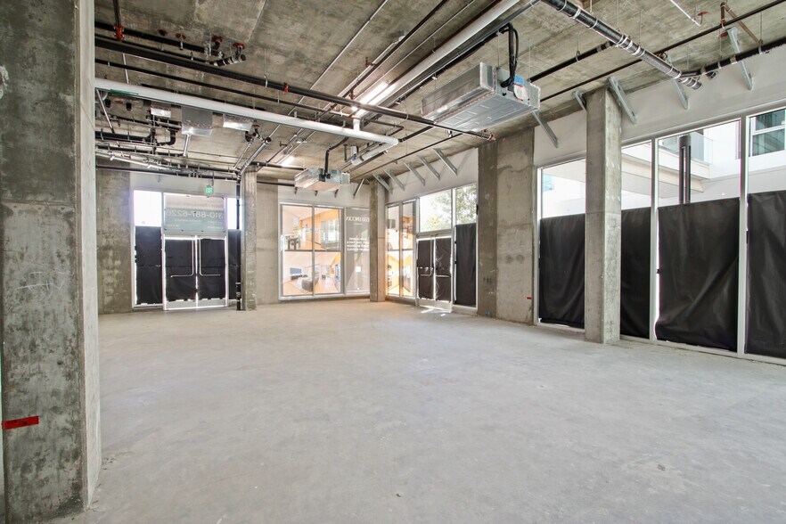 More Photos Of 1550 Lincoln Blvd, Santa Monica Apartments For Lease