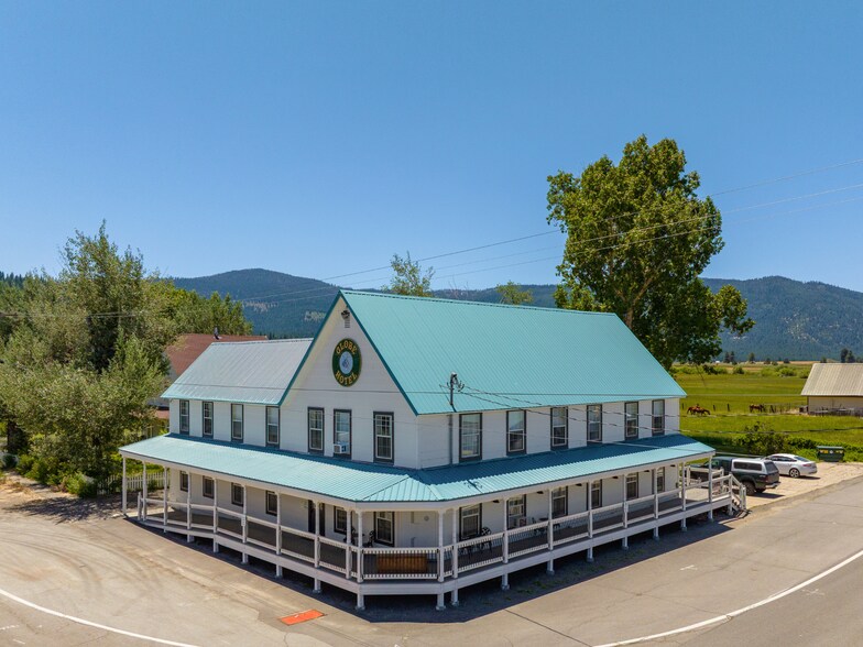 More Photos Of 521 Campbell Hot Springs Rd, Sierraville Hotel For Sale