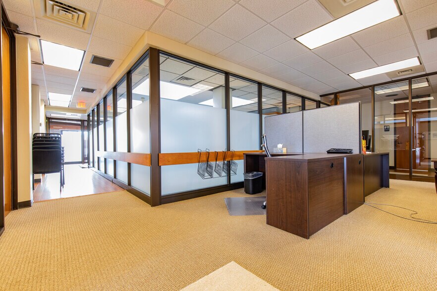 More Photos Of 7900 Shoal Creek Blvd, Austin General Retail For Sale