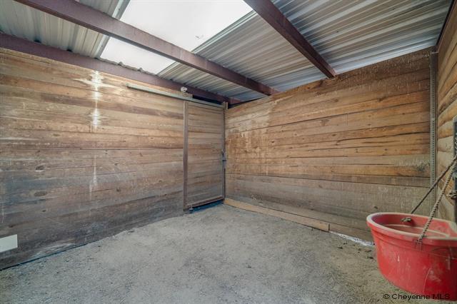 More Photos Of 4717 Thomas Rd, Cheyenne Horse Stables For Sale
