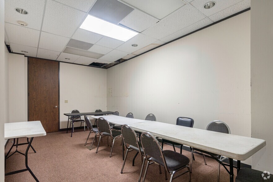 More Photos Of 519 N Sam Houston Pky E, Houston Medical For Lease