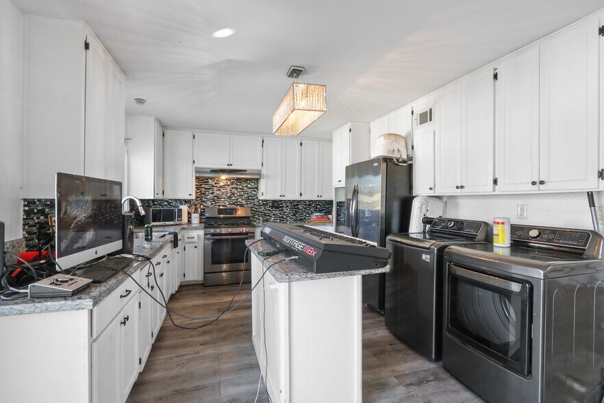 More Photos Of 2517 W Beverly Blvd, Montebello Storefront Retail Residential For Sale