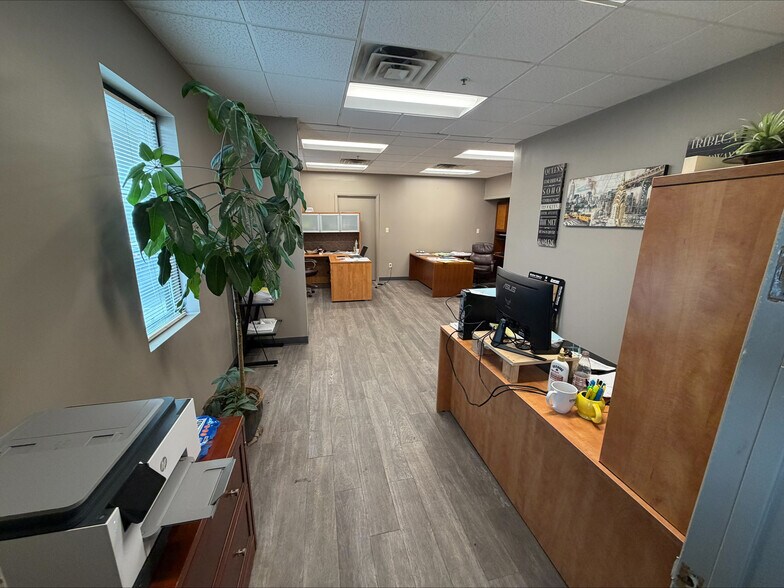More Photos Of 111 Canfield Ave, Randolph Flex For Lease