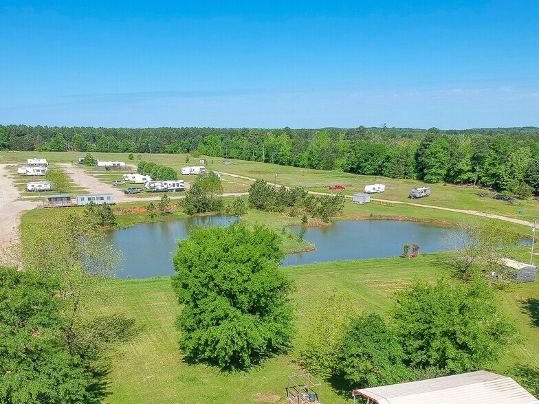 More Photos Of 233 FM 161 N, Hughes Springs Trailer Camper Park For Sale