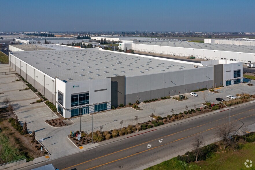 More Photos Of 4733 Newcastle Rd, Stockton Distribution For Lease