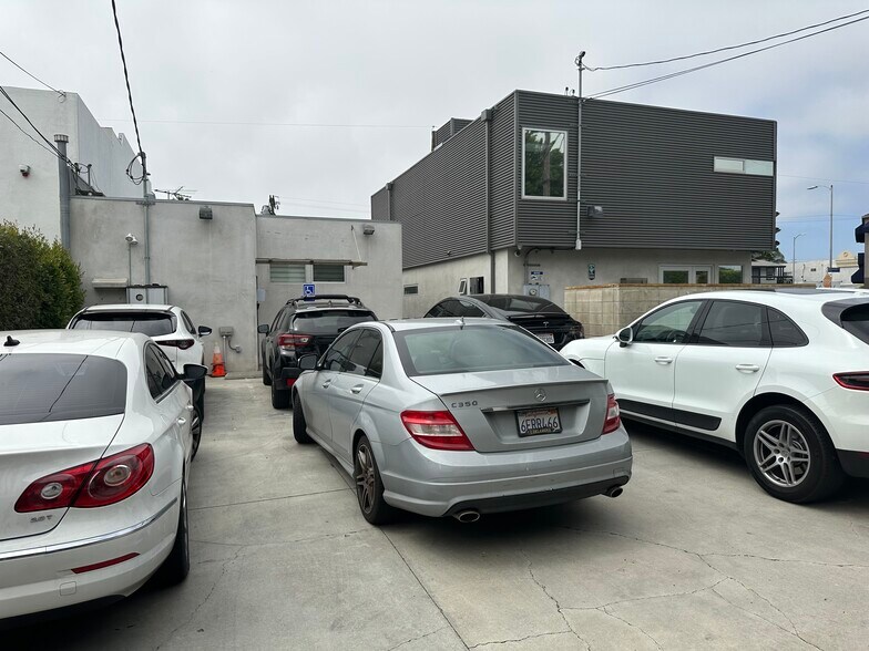 More Photos Of 3019 Washington Blvd, Marina Del Rey Medical For Lease