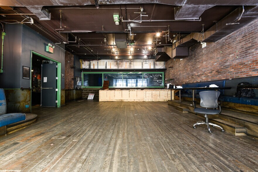 More Photos Of 361 Metropolitan Ave, Brooklyn General Retail For Lease