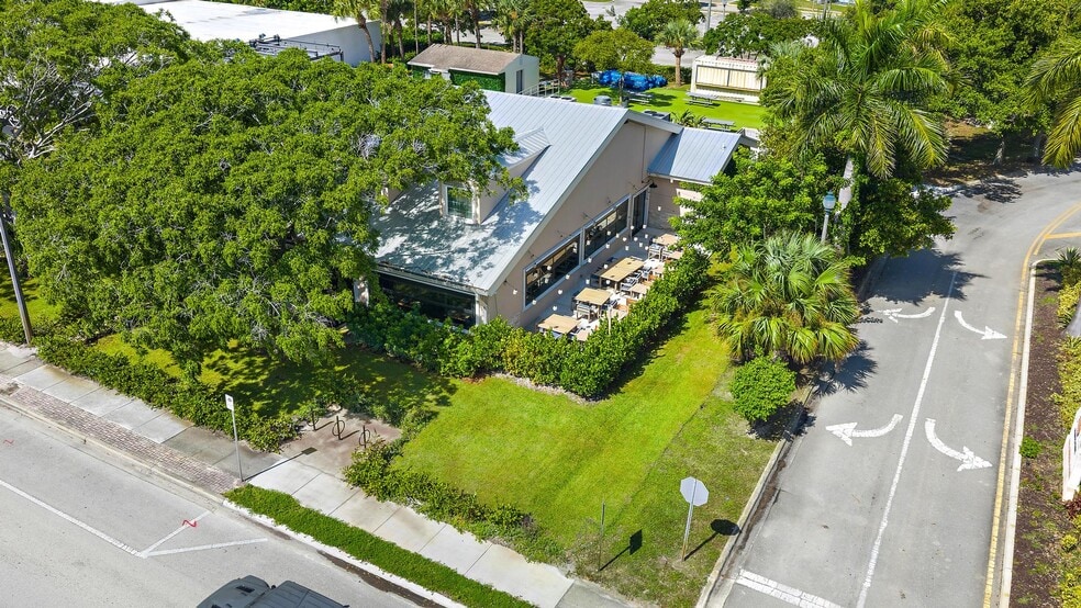 More Photos Of 4801 S Dixie Hwy, West Palm Beach Lodge Meeting Hall For Sale