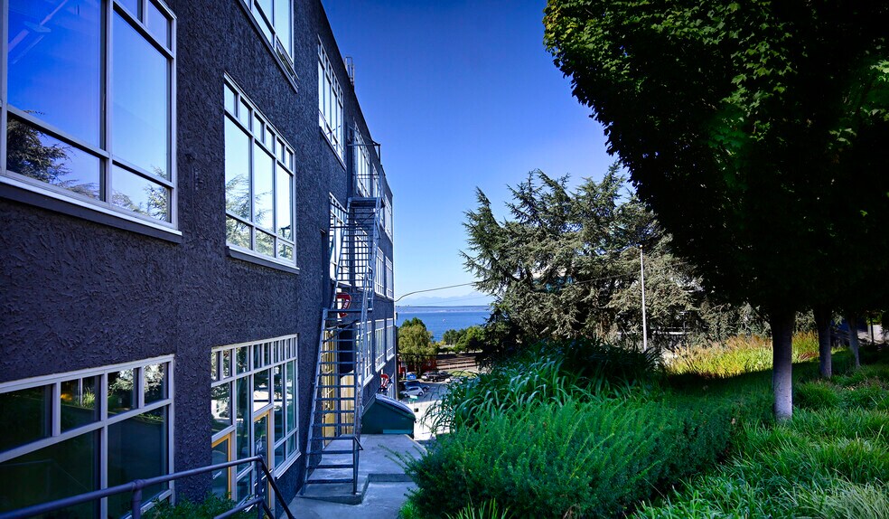 More Photos Of 3131 Western Ave, Seattle Office For Lease