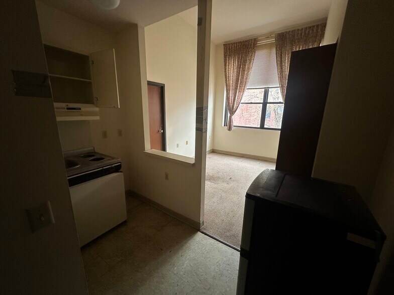 More Photos Of 215 Lelia St, Pittsburgh Apartments For Sale