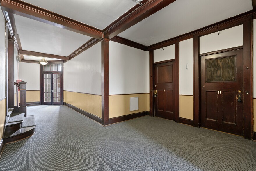 More Photos Of 1905 W 2nd Ave, Spokane Apartments For Sale