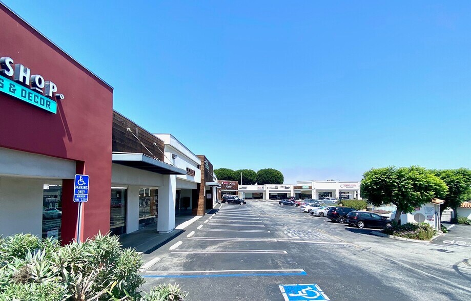 More Photos Of 24000-24005 Vista Montana, Torrance Unknown For Lease