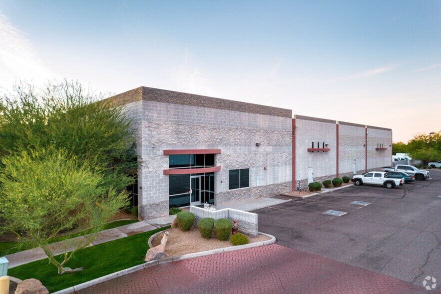 More Photos Of 160 E Corporate Pl, Chandler Manufacturing For Sale