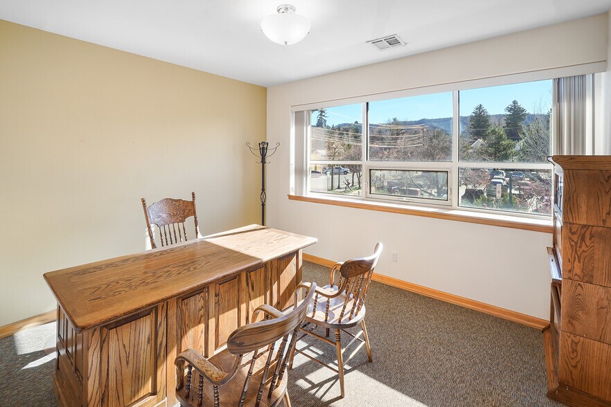 More Photos Of 679 E 2nd Ave, Durango Medical For Sale