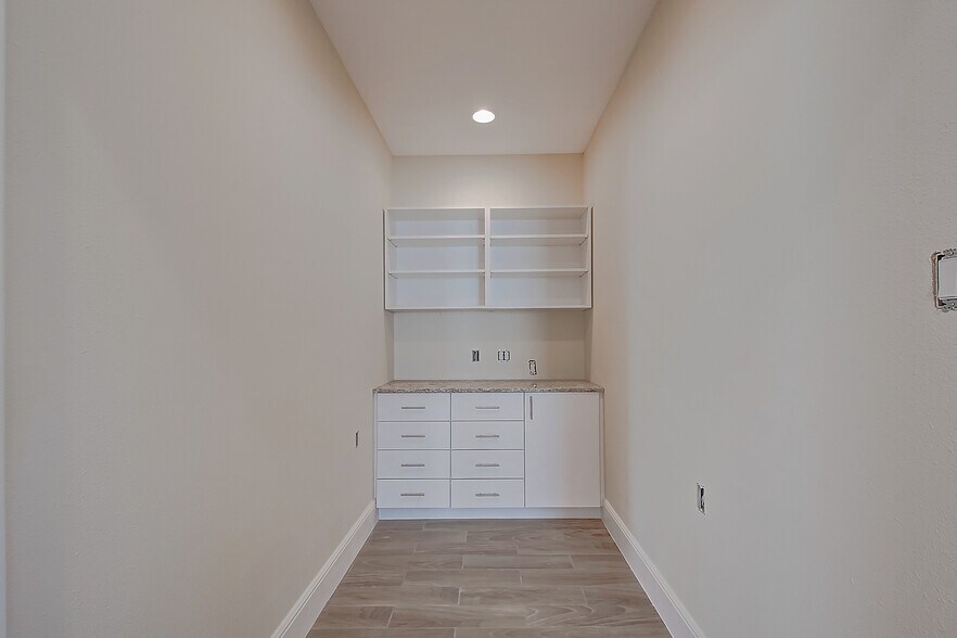 More Photos Of 21386 Provincial Blvd, Katy Medical For Sale