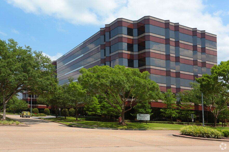 More Photos Of 16290 Katy Fwy, Houston Office For Sale