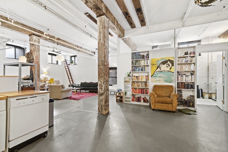 More Photos Of 119 N 11th St, Brooklyn Office For Lease