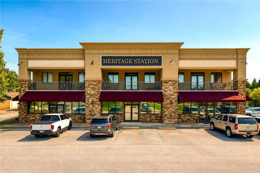 Primary Photo Of 1510 Blue Ridge Blvd, Seneca Storefront Retail Office For Sale