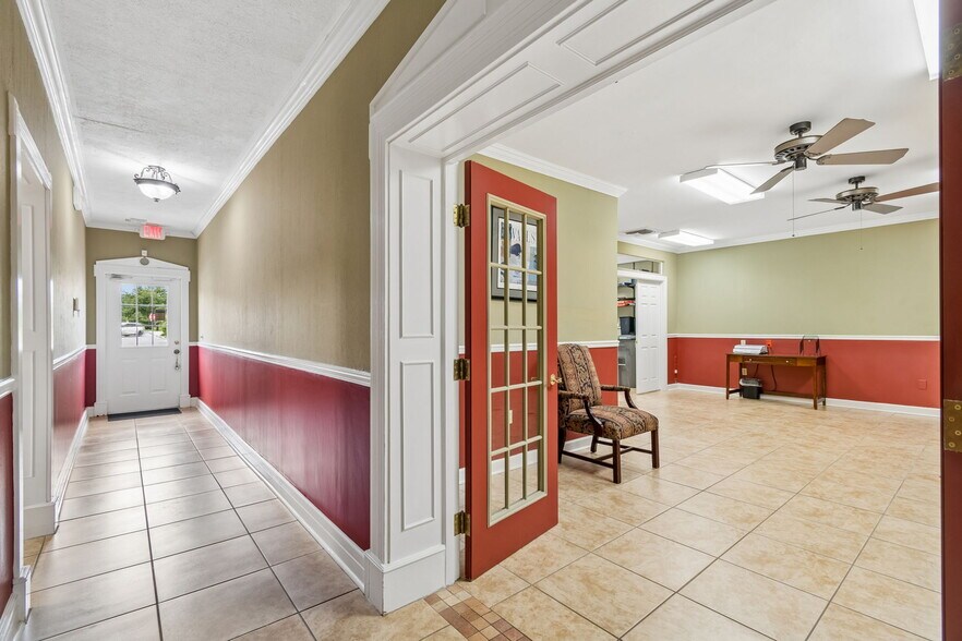 More Photos Of 5701 Main St, New Port Richey Medical For Sale