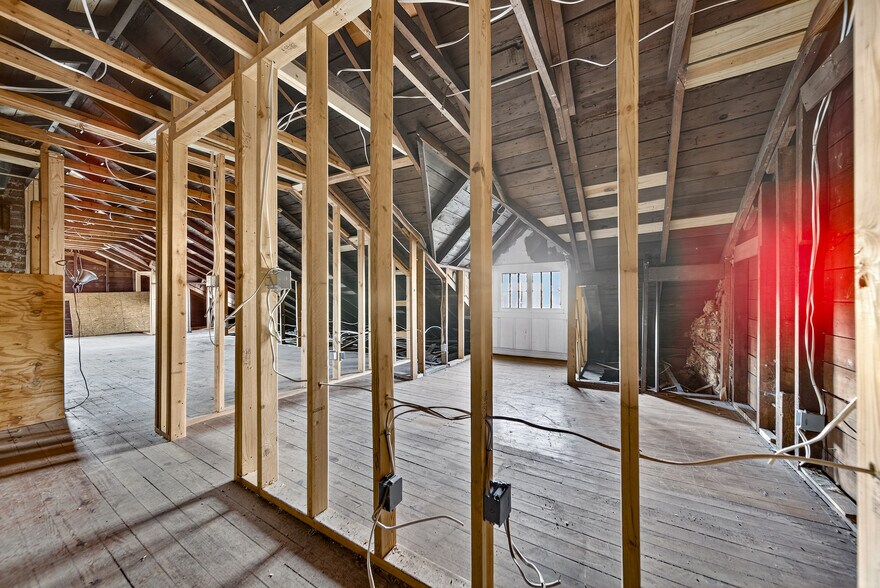More Photos Of 2819 Gallatin Pike, Nashville Freestanding For Lease