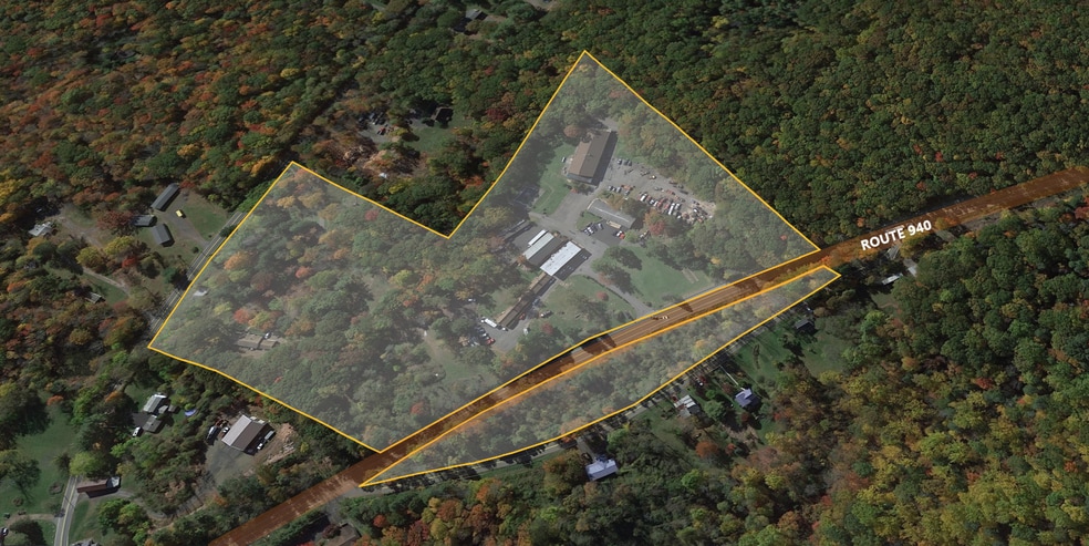 More Photos Of 6315 Paradise Valley Rd, Mount Pocono Hotel For Sale