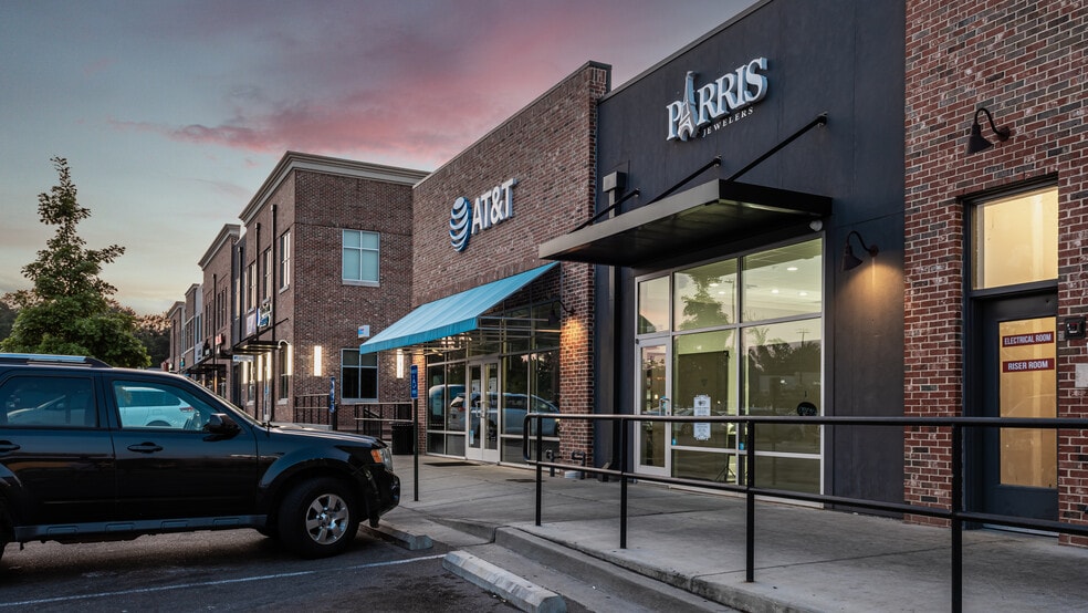 More Photos Of 3002 Hardy St, Hattiesburg General Retail For Lease