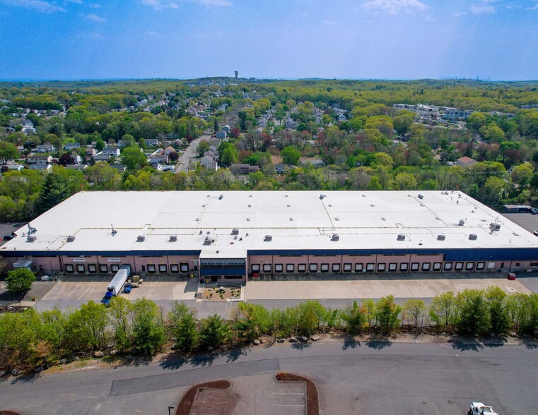 Primary Photo Of 1 Technology Dr, Peabody Warehouse For Lease