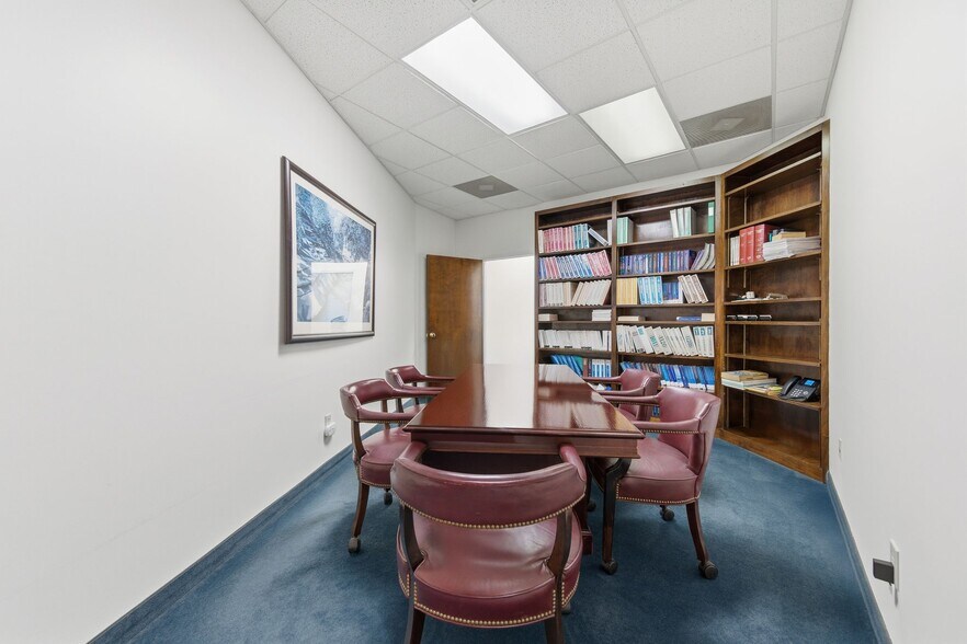 More Photos Of 1411 Old Mill Cir, Winston-Salem Office For Sale