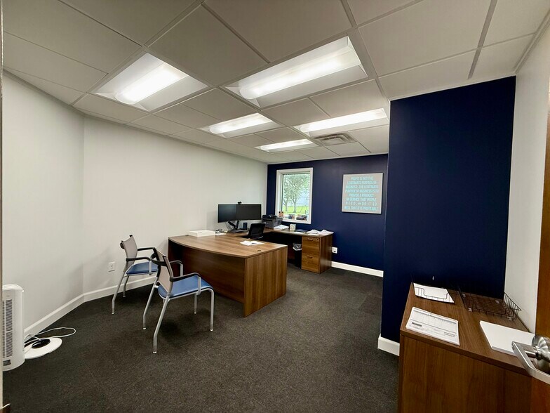 More Photos Of 965 Repp Dr, Columbus Warehouse For Lease