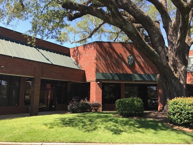 More Photos Of 6207 Cottage Hill Rd, Mobile Storefront Retail Office For Lease