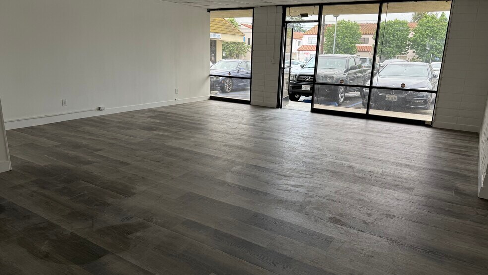 More Photos Of 702 S Del Mar Ave, San Gabriel Storefront For Lease