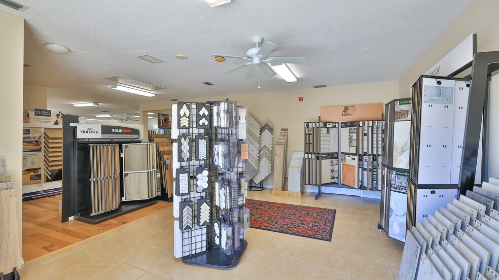 More Photos Of 4720 E Moody Blvd, Bunnell Freestanding For Sale