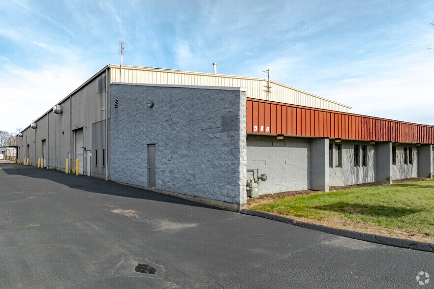Primary Photo Of 500 Lordship Blvd, Stratford Manufacturing For Lease