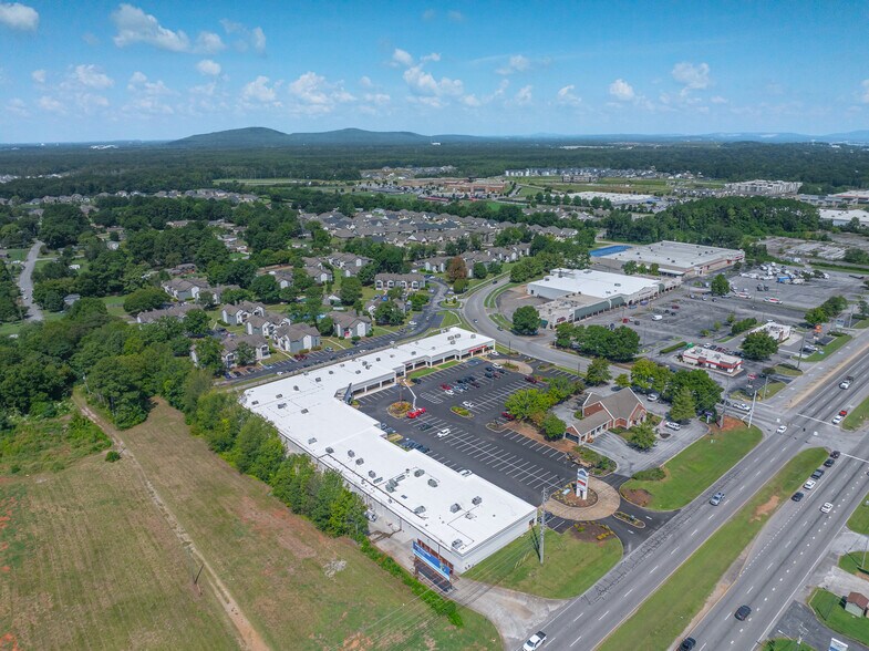 More Photos Of 11220 S Memorial Pky, Huntsville Unknown For Lease