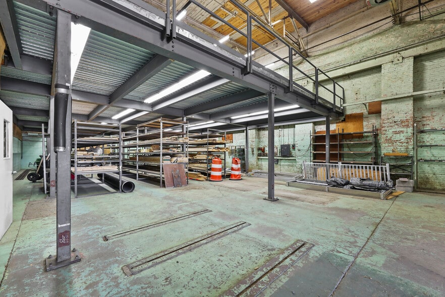 More Photos Of 1311 East St, Pittsfield Warehouse For Sale