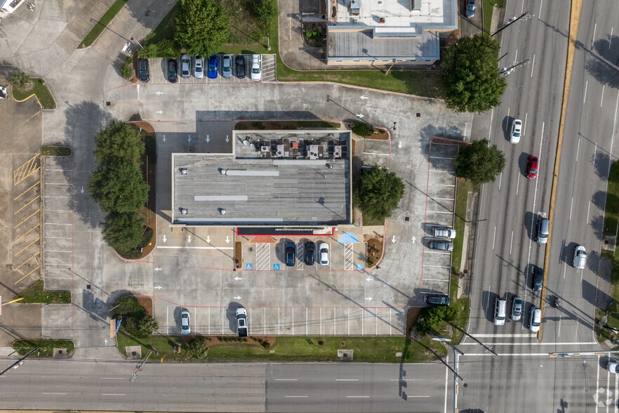 More Photos Of 18603 Kuykendahl Rd, Spring Freestanding For Lease