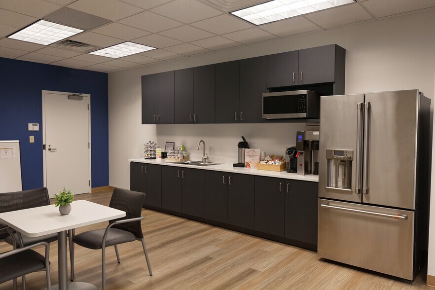 More Photos Of 675 Mansell Rd, Roswell Coworking Space