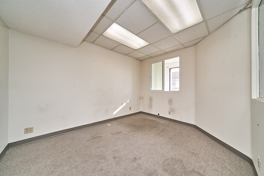 More Photos Of 3361 W 1st St, Los Angeles Unknown For Lease