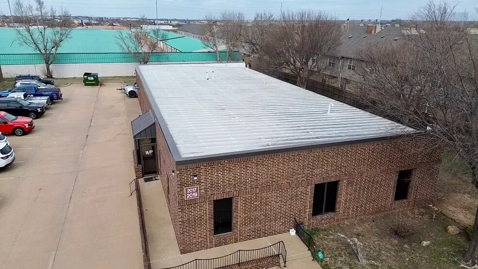 More Photos Of 2017-2019 Heritage Park Dr, Oklahoma City Office For Sale