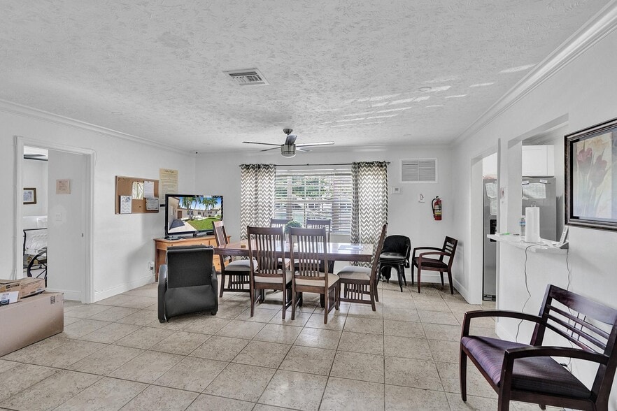 More Photos Of 4200 NE 19th Ave, Pompano Beach Assisted Living For Sale