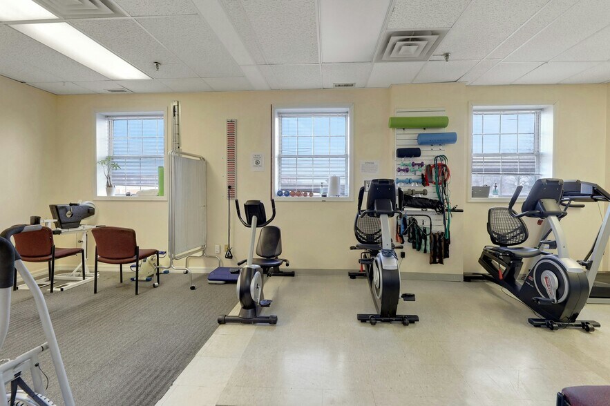 More Photos Of 1033 Clifton Ave, Clifton Medical For Sale